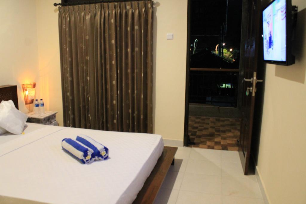 Chillin Kuta Homestay Esterno foto